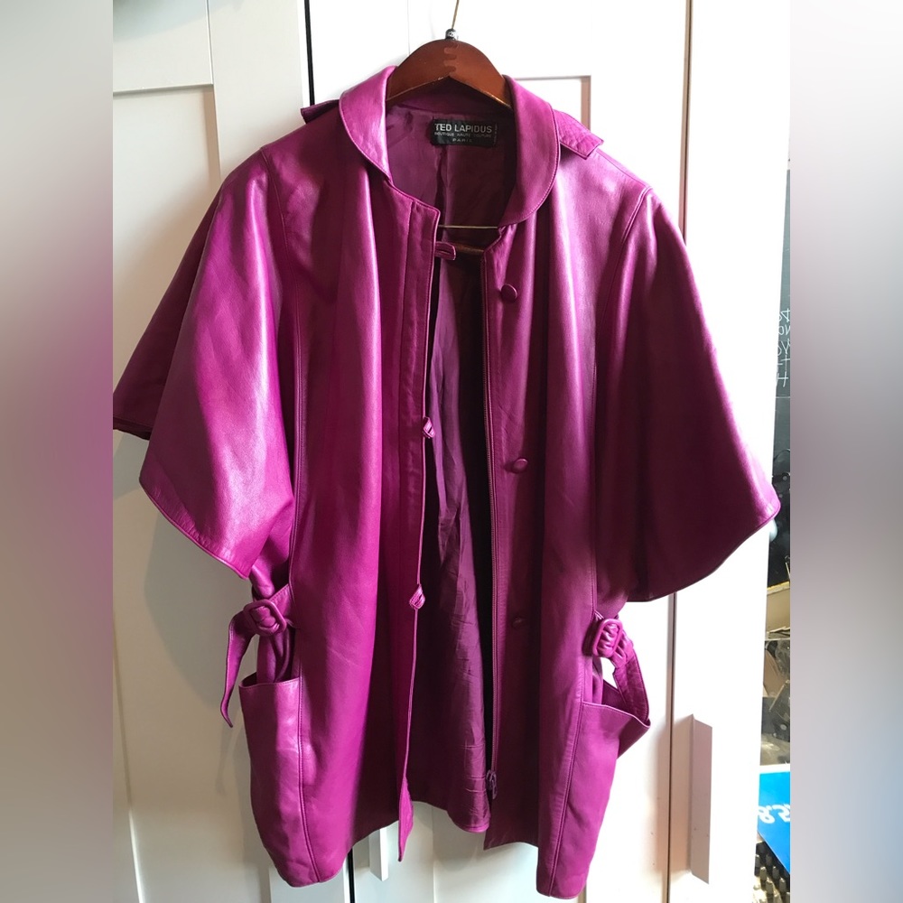 TED LAPIDUS FRANCE LAMBSKIN FUSCHIA LEATHER COAT